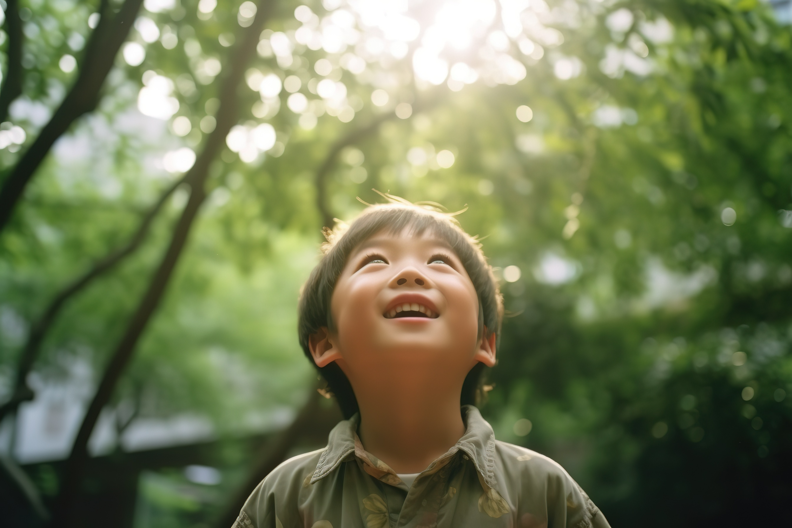 中国7岁电影明星男孩抬头照